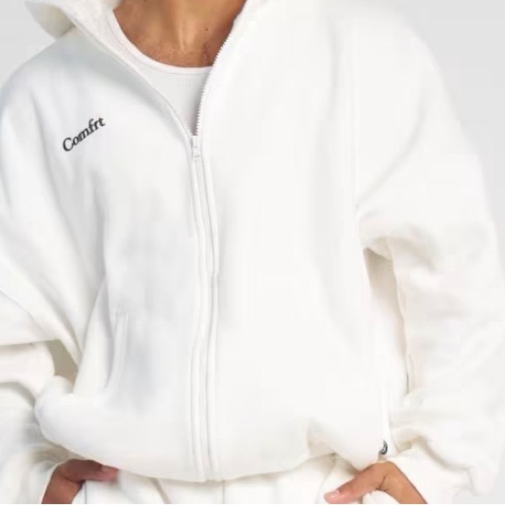 Comfit Women's White Zip-Up Sweater